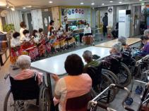 우쿠누리앙상블의 요양원 공연 목록사진