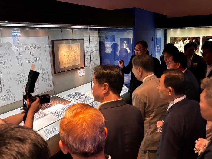 ▲ 광복80주년, 김세환 서거 80주기 수원박물관 특별기획전 참석